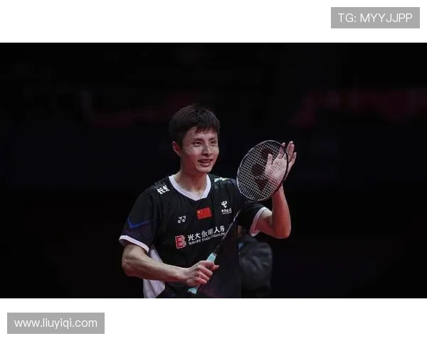 石宇奇勇夺羽毛球世锦赛男单冠军为国争光 展现超凡实力